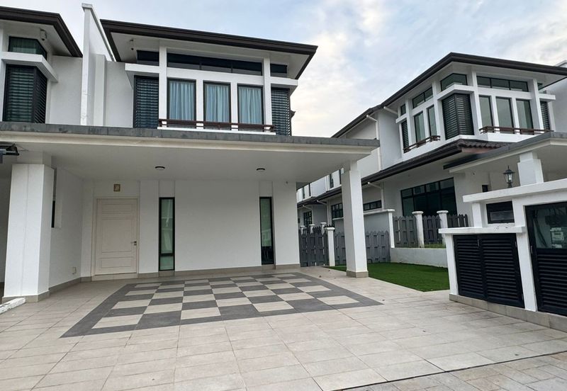 Tenderfields @ Eco Majestic