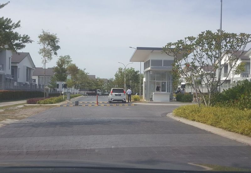 Fairfield Residences, Tropicana Heights