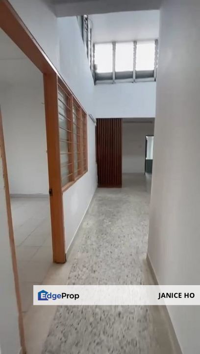 Taman Taynton View 1.5 Storey House Partial Furnished Endlot, Kuala Lumpur, Cheras