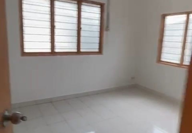 Taman Taynton (Taynton View)