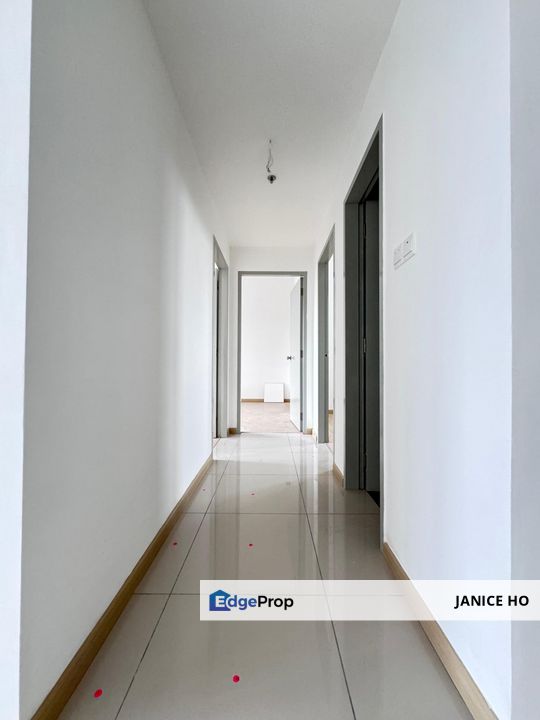 You City 3 Corner Unit, Selangor, Cheras