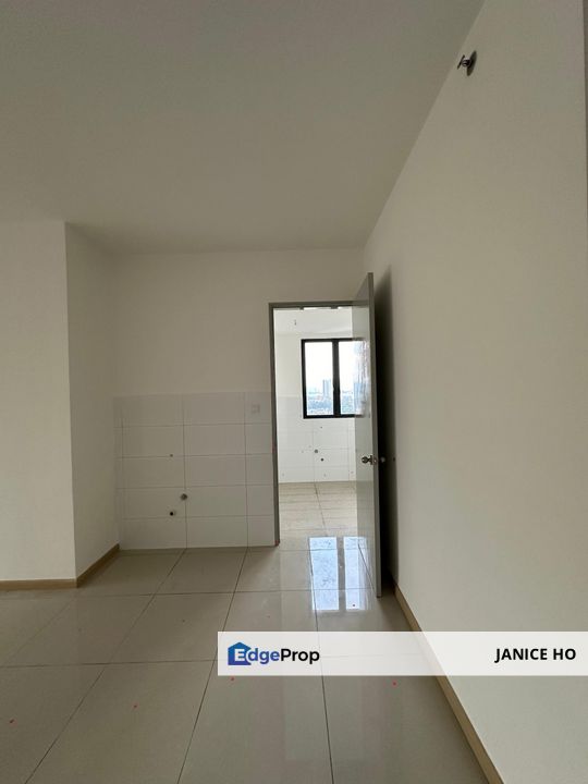 You City 3 Corner Unit, Selangor, Cheras