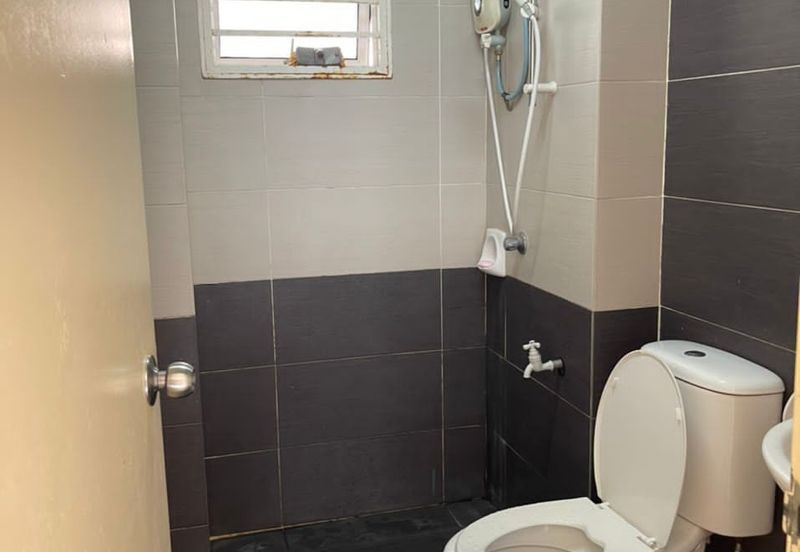 Tiara Hatamas Apartment