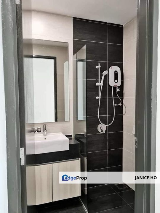 Queensville Studio Partial Furnished Sell Below Market Price, Kuala Lumpur, 