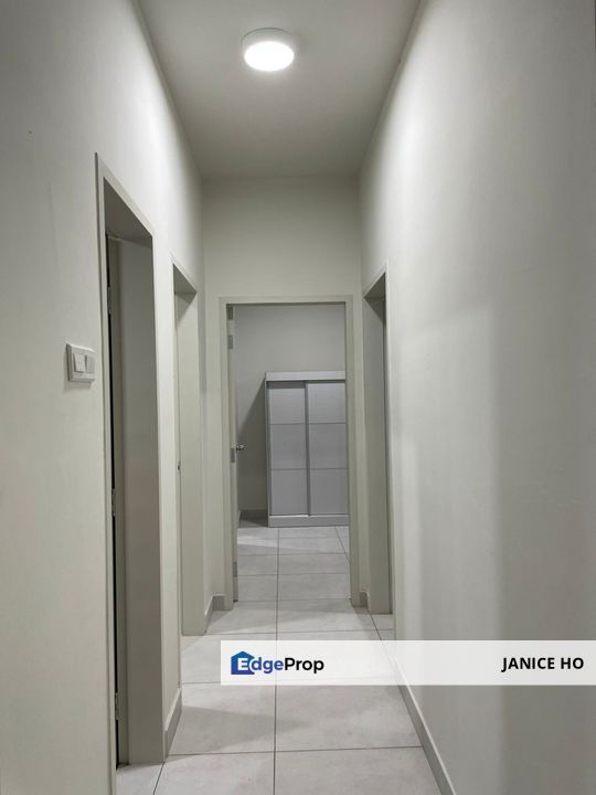 Majestic Maxim 3 Rooms 2 Car Parks Fully Furnished, Kuala Lumpur, Cheras