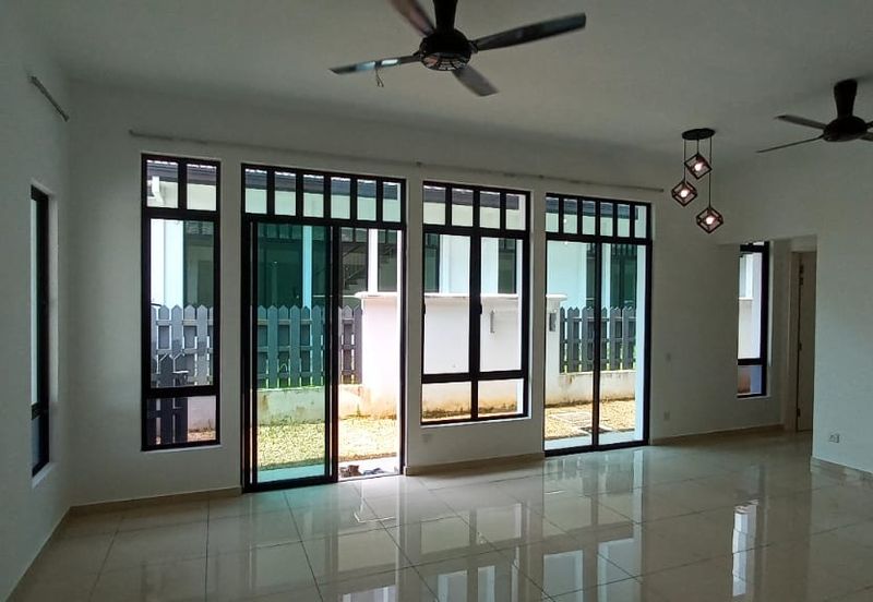 Tenderfields @ Eco Majestic