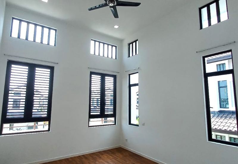 Tenderfields @ Eco Majestic