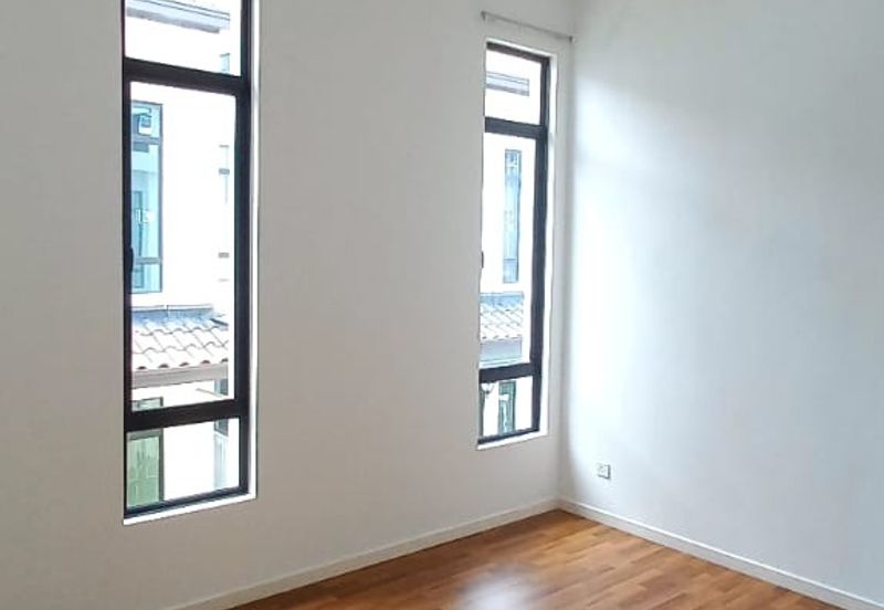 Tenderfields @ Eco Majestic