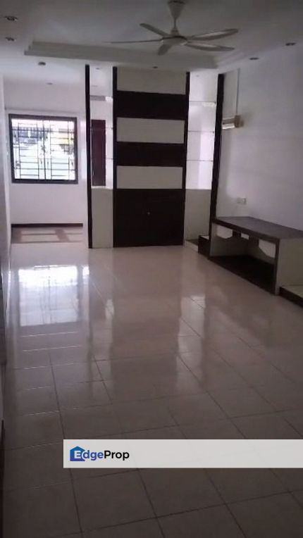 Taman Putri Kulai renovation single storey sell 418k, Johor, Kulai