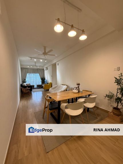 Fully Furnished Cantik BSP 21 Serviced Apartment Bandar Saujana Putra, Selangor, Jenjarom