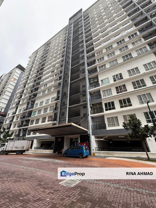 Fully Furnished Cantik BSP 21 Serviced Apartment Bandar Saujana Putra, Selangor, Jenjarom