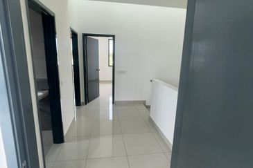 Robin @ Bandar Rimbayu