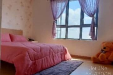 Gravit8 @ Klang South