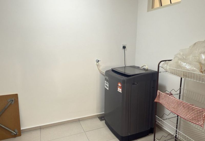 Gravit8 @ Klang South