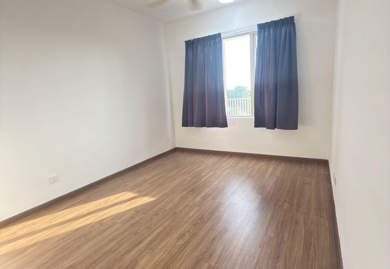 Gravit8 @ Klang South