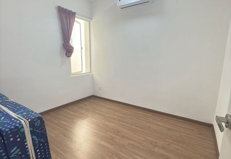 Gravit8 @ Klang South