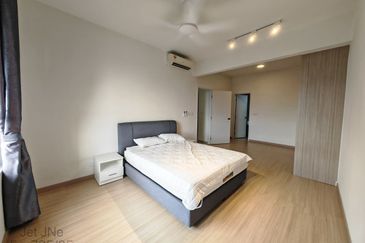 Gravit8 @ Klang South