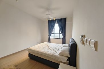 Gravit8 @ Klang South