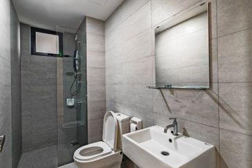 Gravit8 @ Klang South