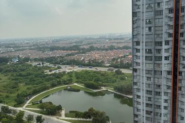 Gravit8 @ Klang South