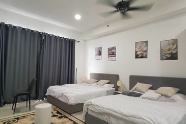 I Residence @ I City