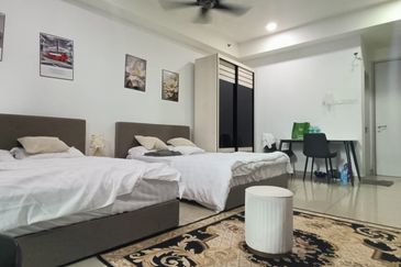 I Residence @ I City