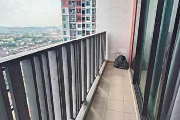 I Residence @ I City