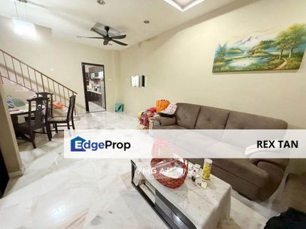 Taman Sejati Klang , Renovated , Kitchen Extended , 2 Storey House For Sales, Selangor, Klang