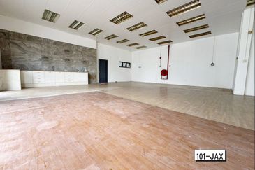 Gateway 16, Bandar Bukit Raja