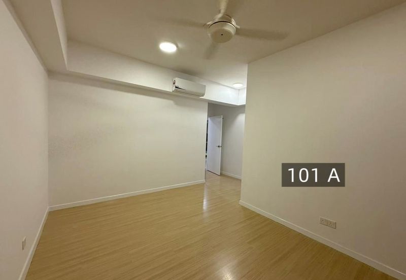 Gravit8 @ Klang South