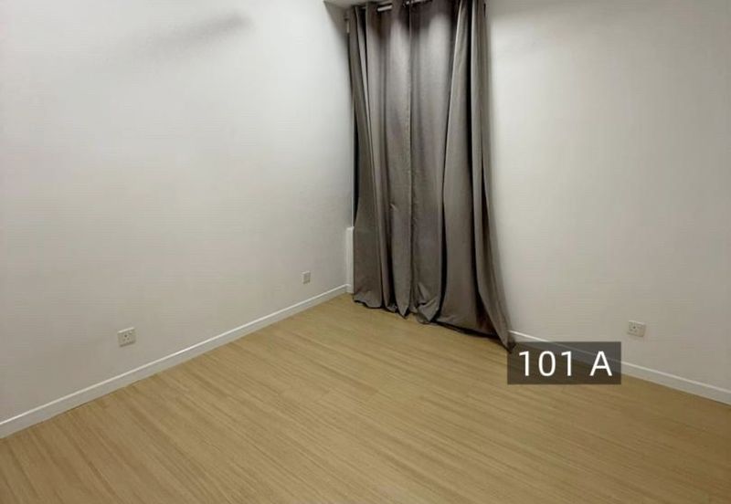 Gravit8 @ Klang South