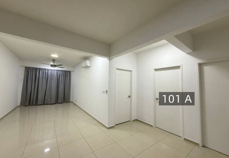 Gravit8 @ Klang South