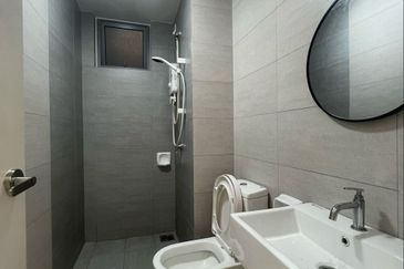 Gravit8 @ Klang South