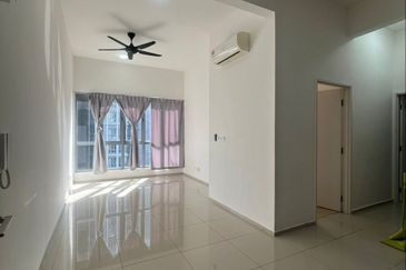 Gravit8 @ Klang South