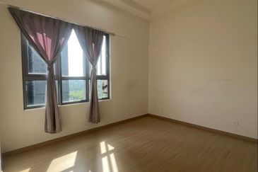 Gravit8 @ Klang South