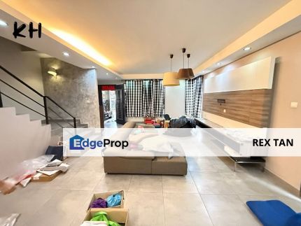 Aman Perdana Klang , Fully Renovated Fully Furnished , 2 Storey Semi D Cluster House For Sales , Selangor, Klang
