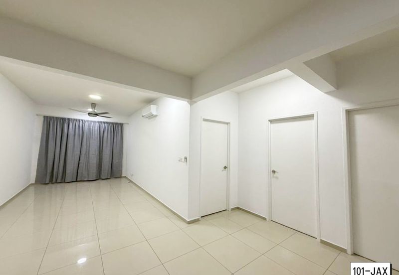 Gravit8 @ Klang South