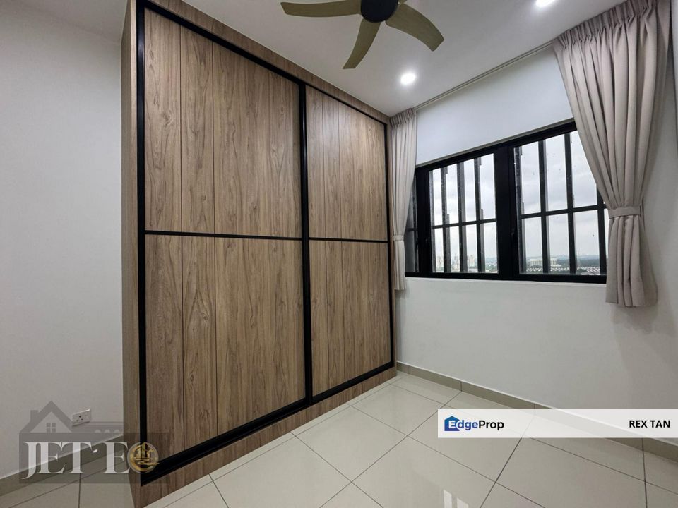 The Parque Residence , Partially Furnished , House For Sales, Selangor, Telok Panglima Garang