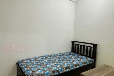 Gravit8 @ Klang South