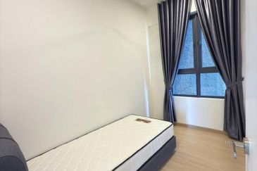 Gravit8 @ Klang South