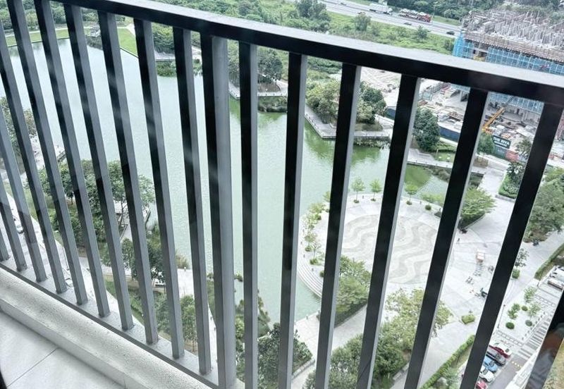 Gravit8 @ Klang South