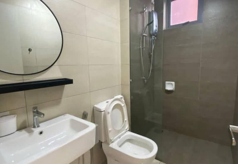 Gravit8 @ Klang South