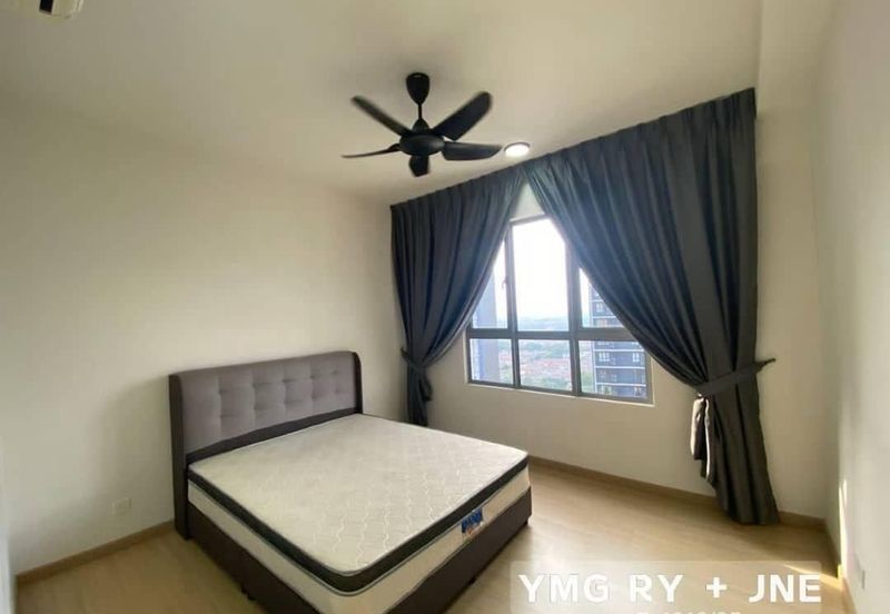 Gravit8 @ Klang South