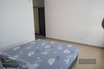 Gravit8 @ Klang South