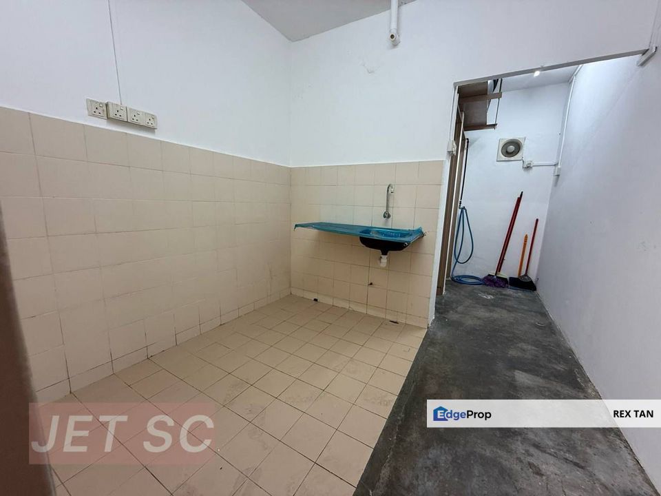 Bukit Tinggi 2 Klang , Middle Floor , Low Cost Flat For Sales, Selangor, Port Klang