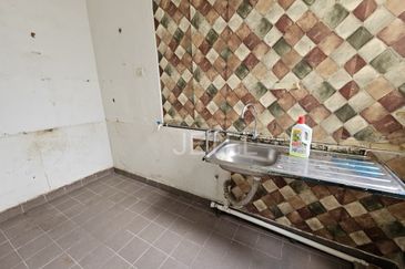 Pangsapuri Akasia, Bandar Botanic