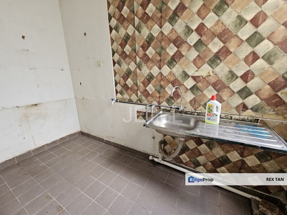 Pangsapuri Akasia Bandar Botanic Klang , Ground Floor Corner House For Sales, Selangor, Bandar Botanic/Bandar Bukit Tinggi