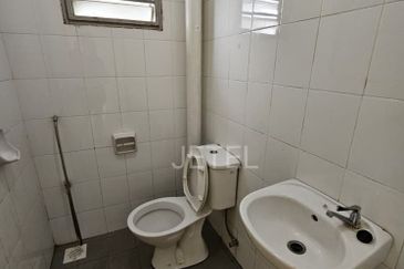 Pangsapuri Akasia, Bandar Botanic