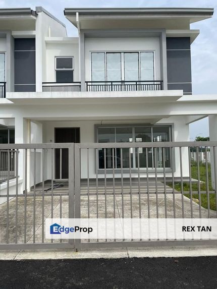 Kota Bayuemas Klang , 2 Storey Endlot House For Sales, Selangor, Klang