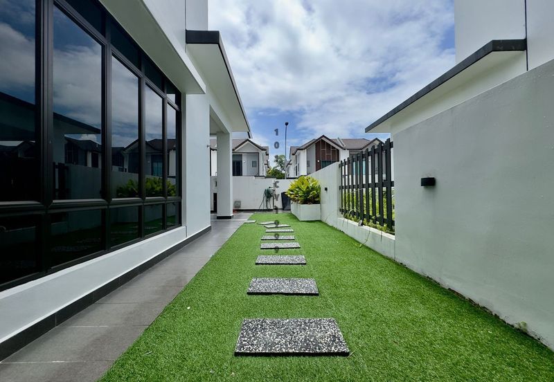 Bywater Homes Type Auritum Setia Utama 3